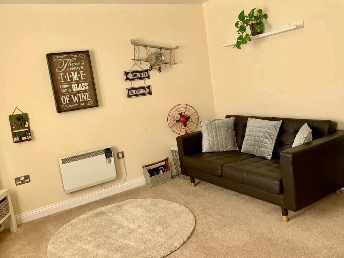 Denim Dreams Apartment Kettering Extérieur photo