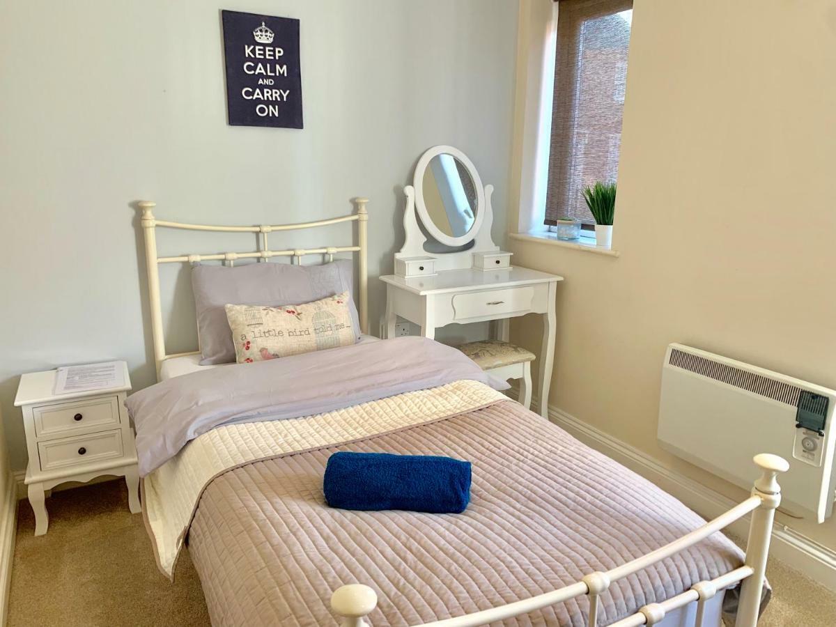 Denim Dreams Apartment Kettering Extérieur photo
